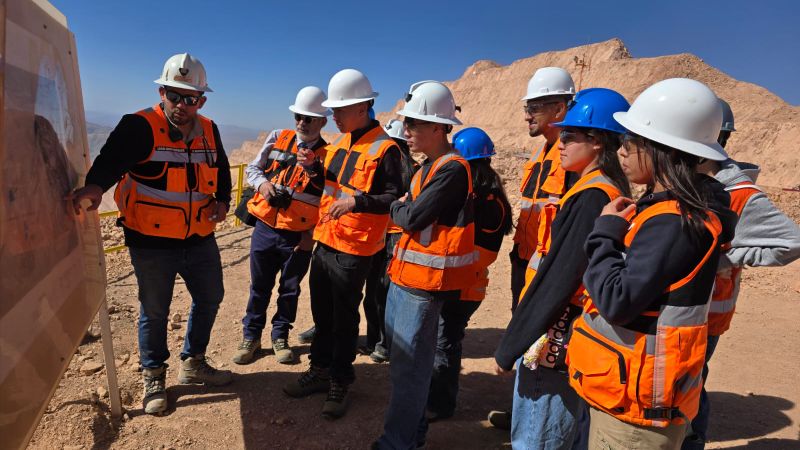 Estudiantes de Chañaral visitan Codelco Salvador