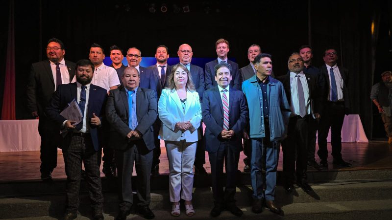 Autoridades de Atacama se comprometen con la descentralización