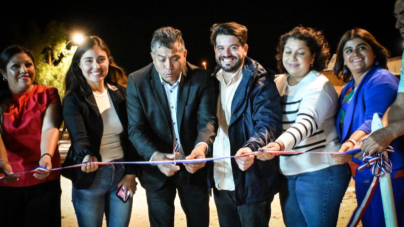 Subdere Atacama y municipio inauguran alumbrado público solar en Alto del Carmen